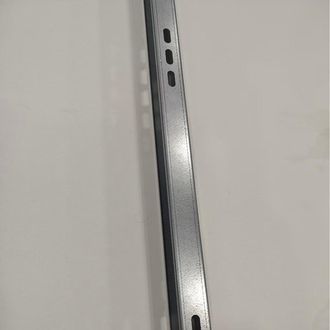 Oceľové solárne koľajnice typu C